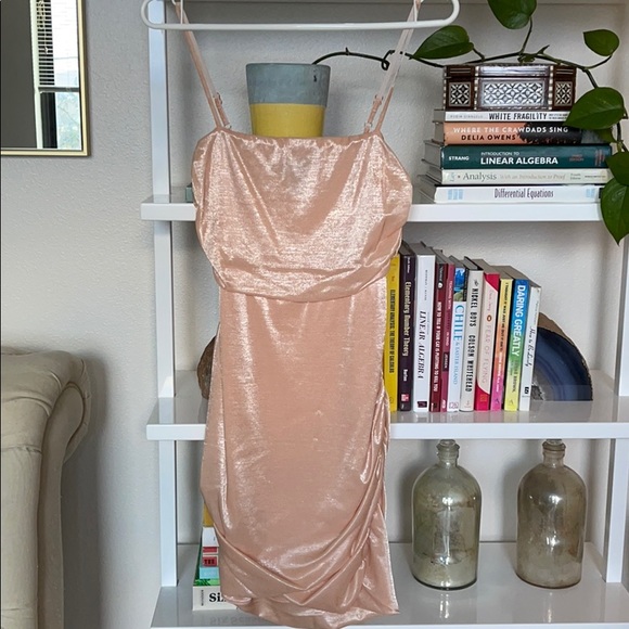 h:ours Luiza Mini Dress in Nude Lipgloss - Picture 3 of 7